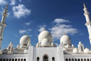 From Dubai: Abu Dhabi City Sightseen & Sheikh Zayed Mosque