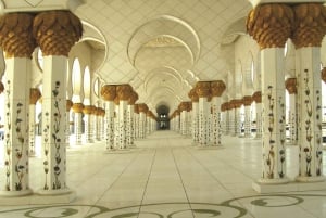 From Dubai: Abu Dhabi City Tour With Louvre Museum