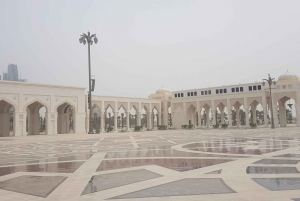 From Dubai: Abu Dhabi Day Tour with Qasr al Watan