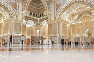 Ab Dubai: Private Tagestour nach Abu Dhabi mit Qasr al Watan