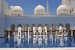 From Dubai: Abu Dhabi Day Tour with Qasr al Watan