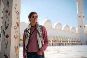 Depuis Dubaï : Excursion d'une journée à Abu Dhabi et Mosquée Sheikh Zayed en SUV