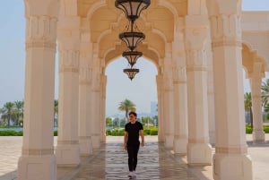 Fra Dubai: Abu Dhabi dagstur og Sheikh Zayed-moskeen i SUV