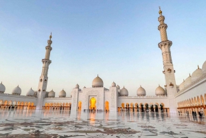 From Dubai: Abu Dhabi Mosque, Palace, Island, Heritage Tour