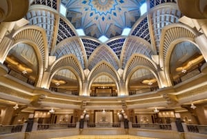 From Dubai: Abu Dhabi Full-Day City Sightseeing Premium Tour