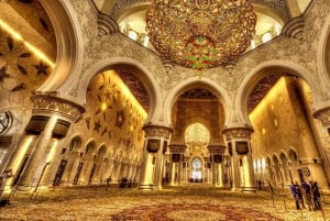 De Dubai: visita à Grande Mesquita de Abu Dhabi e opção de parque temático