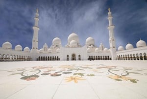 Fra Dubai: Besøk Abu Dhabi Grand Mosque og temapark (valgfritt)