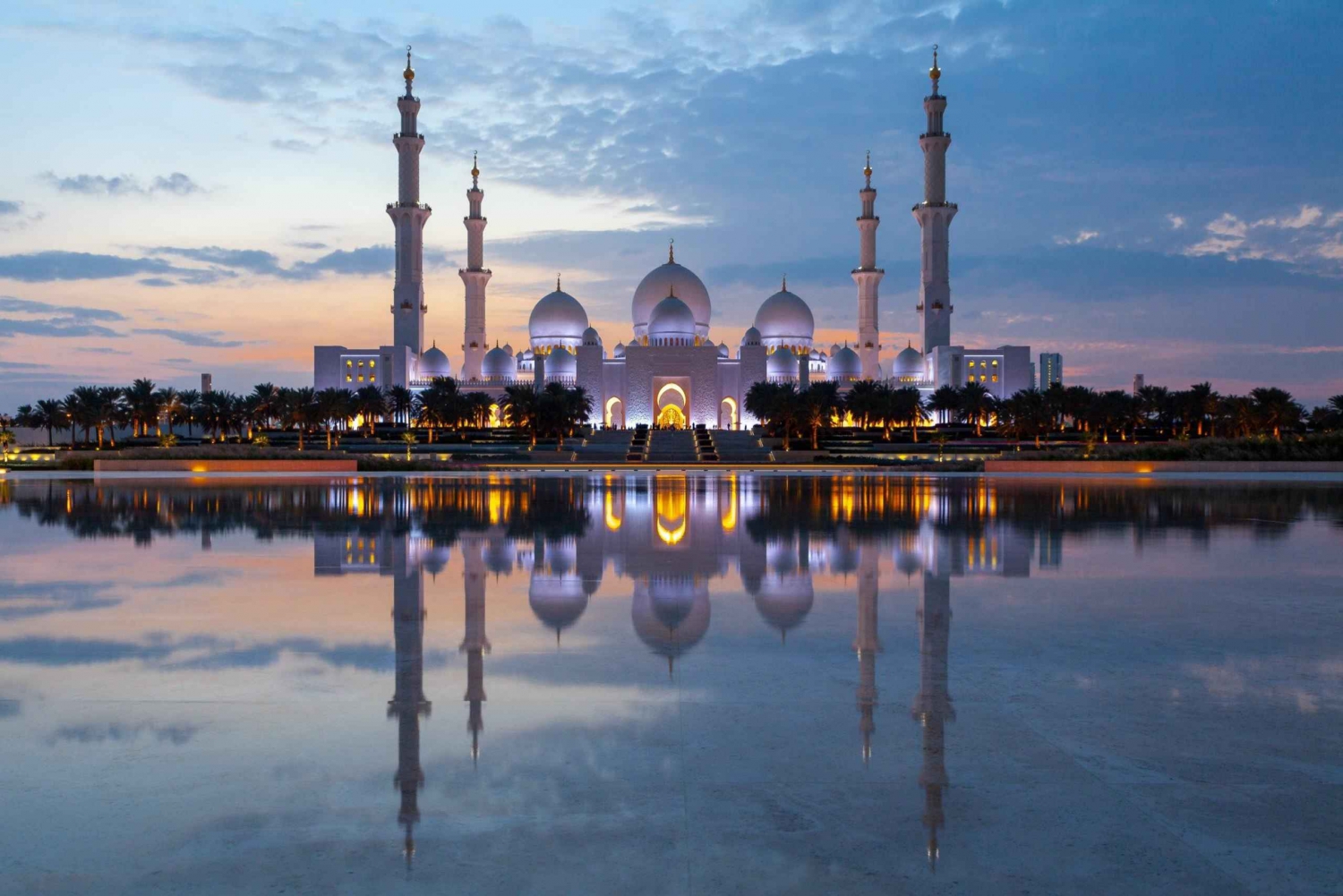 Från Dubai: Rundtur i Abu Dhabis moské, palats och dadelmarknad
