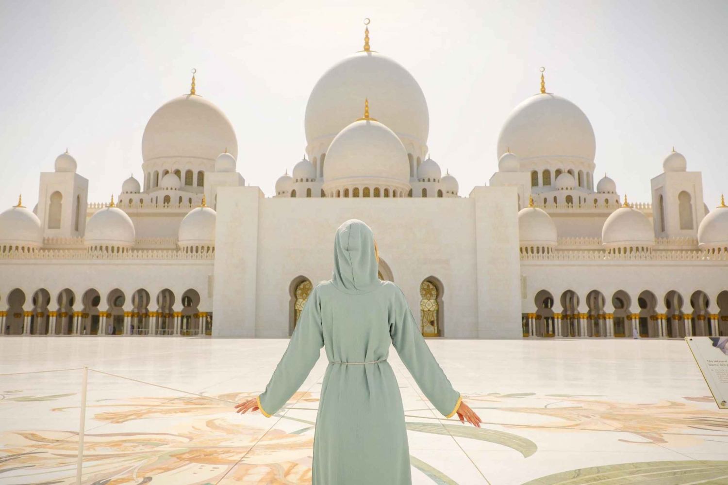 Desde Dubai: Mezquita Sheikh Zayed de Abu Dhabi y Qasr Al Watan