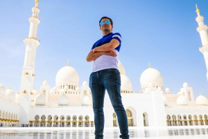 Z Dubaju: Abu Dhabi Sheikh Zayed Mosque Tour z przewodnikiem