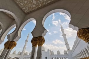 Fra Dubai: Guidet heldagsgruppetur med frokost til Abu Dhabi