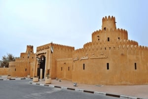 From Dubai: Al Ain City Full-Day Sightseeing Tour with Lunch