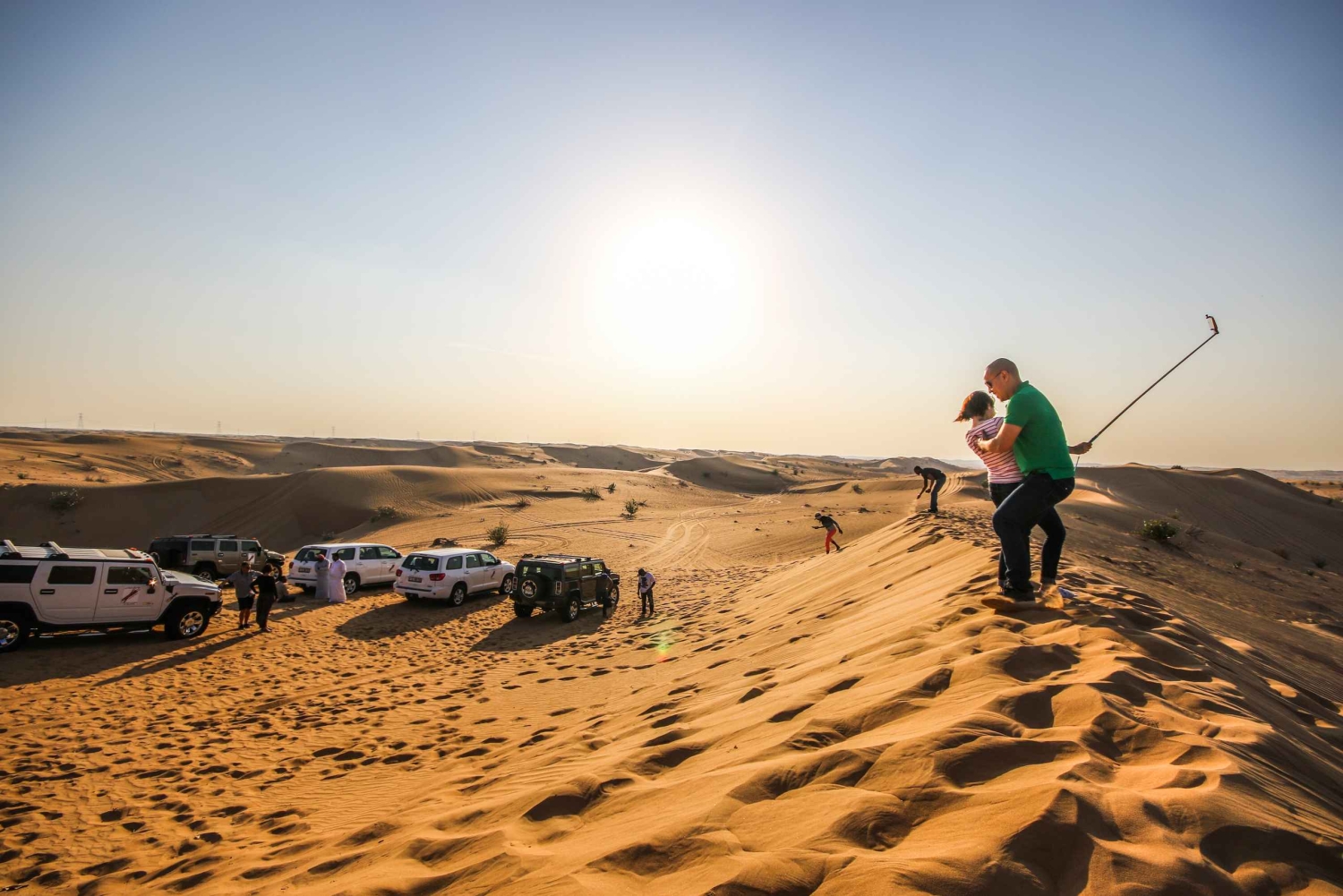 Vanuit Dubai: Woestijnsafari, BBQ, Quad rijden, Shisha & drankjes