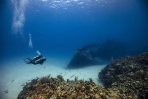 From Dubai: Fujairah Scuba Experience for Certified Divers