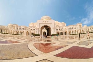 Von Dubai: morgendliche Tour zur Großen Moschee & Qasr Al Watan