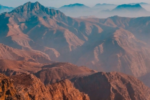 ドバイ発：ジャベル・ジェイス高山ツアー（送迎付き）