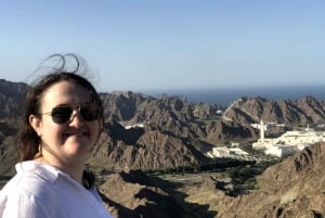 From Dubai: Oman Muscat Day Tour+Visa + Omani Lunch