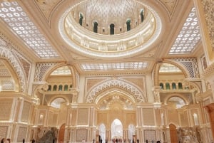 Desde Dubai: Tour privado de un día por Abu Dhabi con la Torre Etihad
