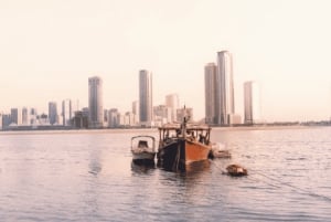 Z Dubaju: Zwiedzanie miasta Sharjah, targ złota, stare rynki i nie tylko