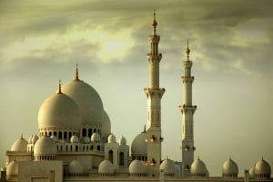 Dubai: Sheikh Zayed Mosque & Ferrari World Entry w/ Transfer