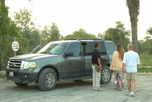 From Dubai: Zerzura Buggy Experience + Private Dinner