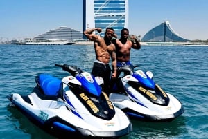 Dubai: Erlebe Jetski zum Burj Al Arab + Fotos & Videos