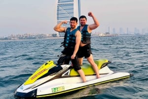 Dubai: Erlebe Jetski zum Burj Al Arab + Fotos & Videos