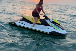 Dubai: Erlebe Jetski zum Burj Al Arab + Fotos & Videos