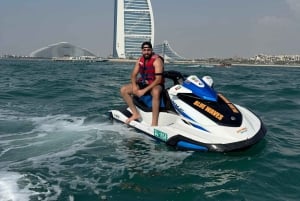 Dubai: Erlebe Jetski zum Burj Al Arab + Fotos & Videos