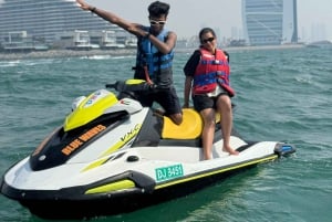 Dubai: Erlebe Jetski zum Burj Al Arab + Fotos & Videos