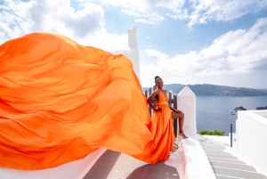 Sessão fotográfica com vestidos voadores em grupo - Santorini