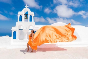 Sessão fotográfica com vestidos voadores em grupo - Santorini