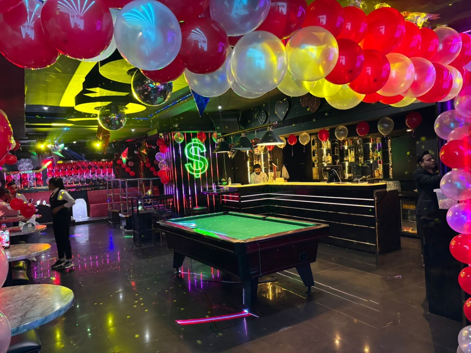 Hangover Club and lounge