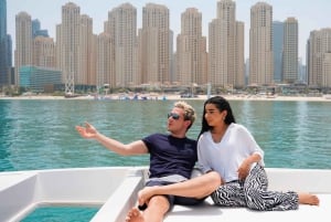 Dubai: tour in yacht da Instagram con drink e vista su Ain/JBR