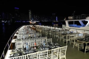 Dubai: Premium Dhow Dinner Cruise with Live Entertainment