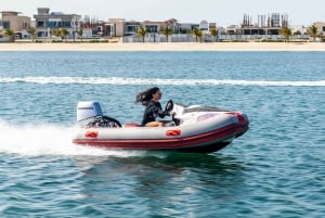 Jumeirah: Self Drive Boat Watersports Trip in Dubai