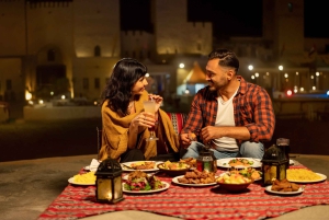 Luxe woestijnsafari in Dubai, barbecue, kamelenrit, quad, show