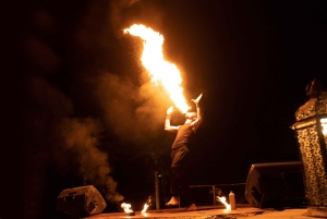 Luxe woestijnsafari in Dubai, barbecue, kamelenrit, quad, show