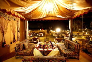 Luxe woestijnsafari in Dubai, barbecue, kamelenrit, quad, show