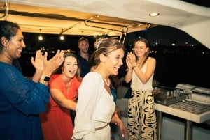 Luxury Dubai Marina Yacht Cruise with Meals & Drinks
