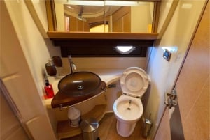 豪華プライベートヨットツアー体験（ソフトドリンク付） 52ft