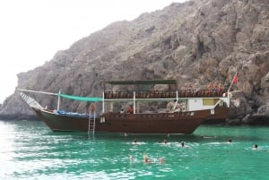 Musandam Dibba Full-Day Cruise with Lunch from the UAE