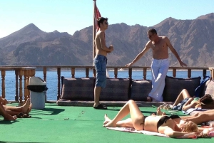 Musandam Khasab Full-Day Cruise with Transfers & Lunch