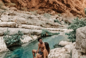 Muscat: Tagestour mit omanischem Mittagessen, Abholung vom Hotel und Flugticket