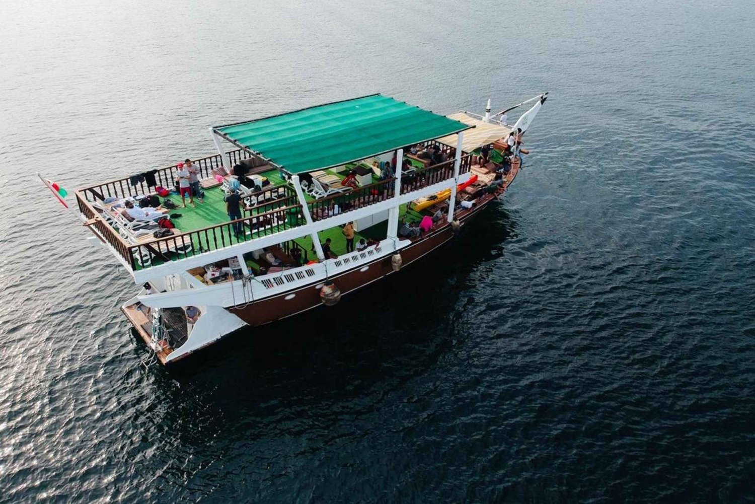 Сафари по морю Mystic Musandam на целый день