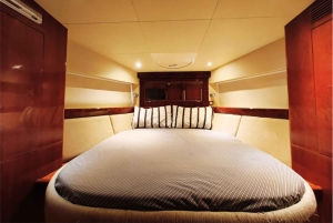 Silvester 50ft Private Yacht Rental Experience