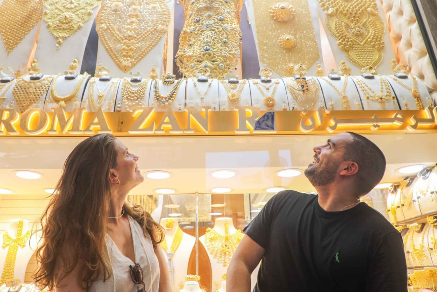 Vanhan Dubain kulttuuriperintökierros, Abra-kyyti, kultasoukit ja maistelu