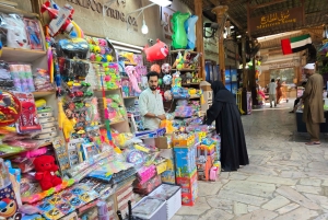 Old Dubai Heritage Walking Tour – 3-Hour Cultural Experience