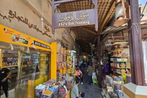 Old Dubai Heritage Walking Tour – 3-Hour Cultural Experience