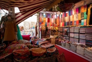 Old Dubai Historic Guided Tour: Creek, Street Food & Souks